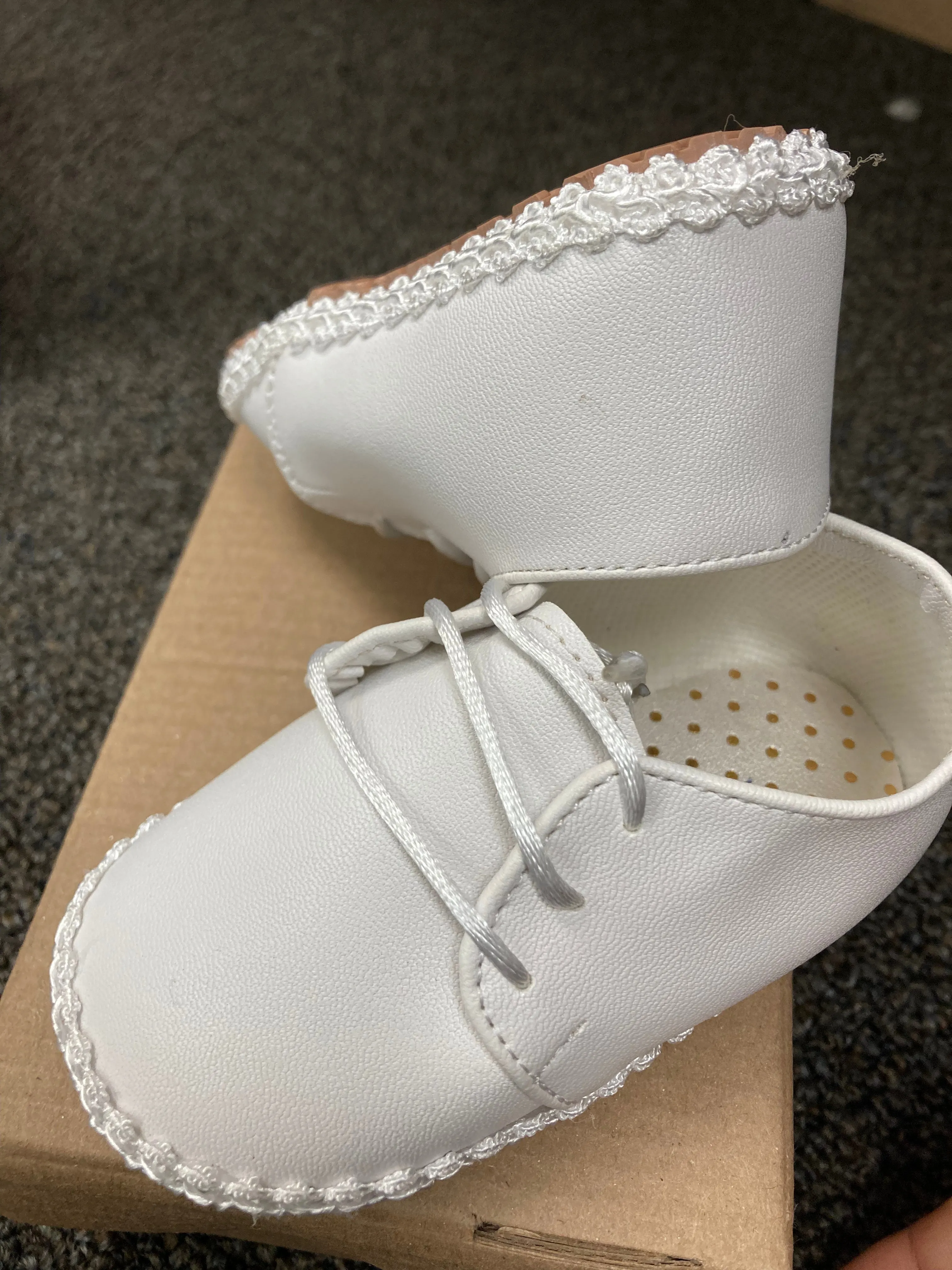 Boy White solid baptism shoe with lace