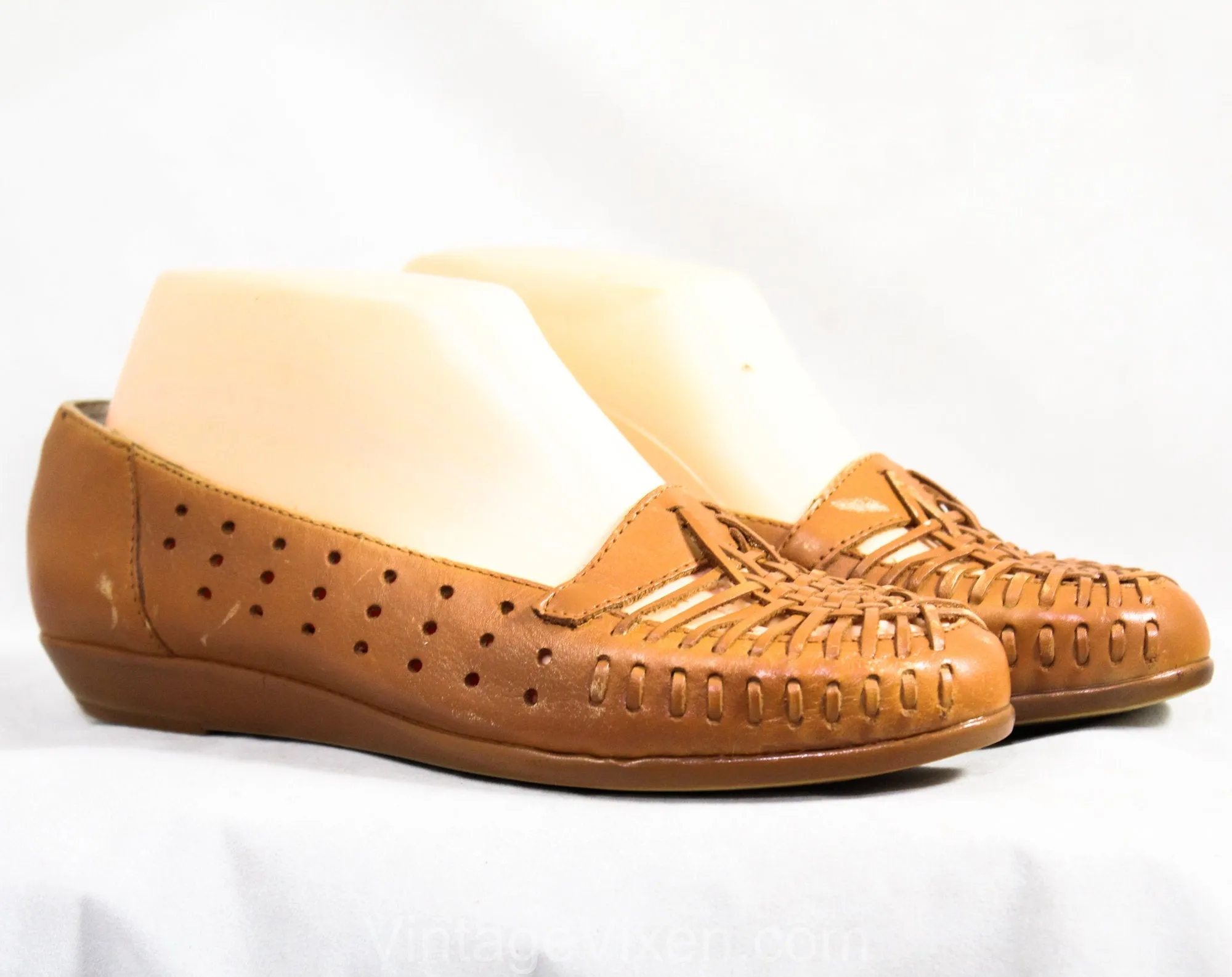 Size 6.5 Leather Shoes - Cute Tan Huarache Style Design - 1990s Light Brown Boho Flats with Woven Trim - Made in USA - 90s Deadstock 6 1/2 M