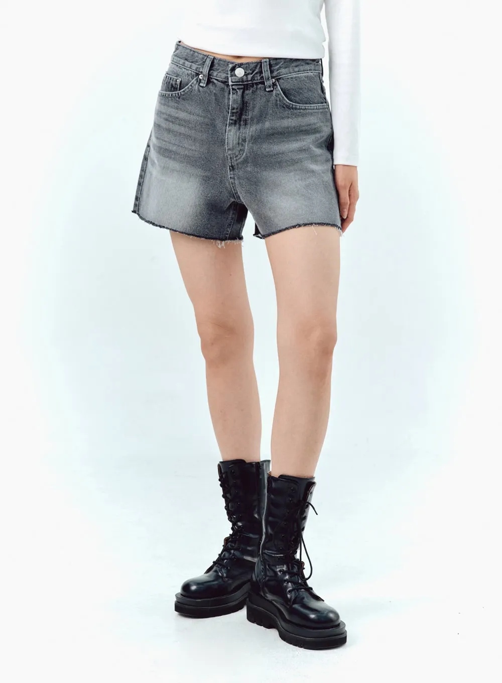 Wide Denim Shorts IG304