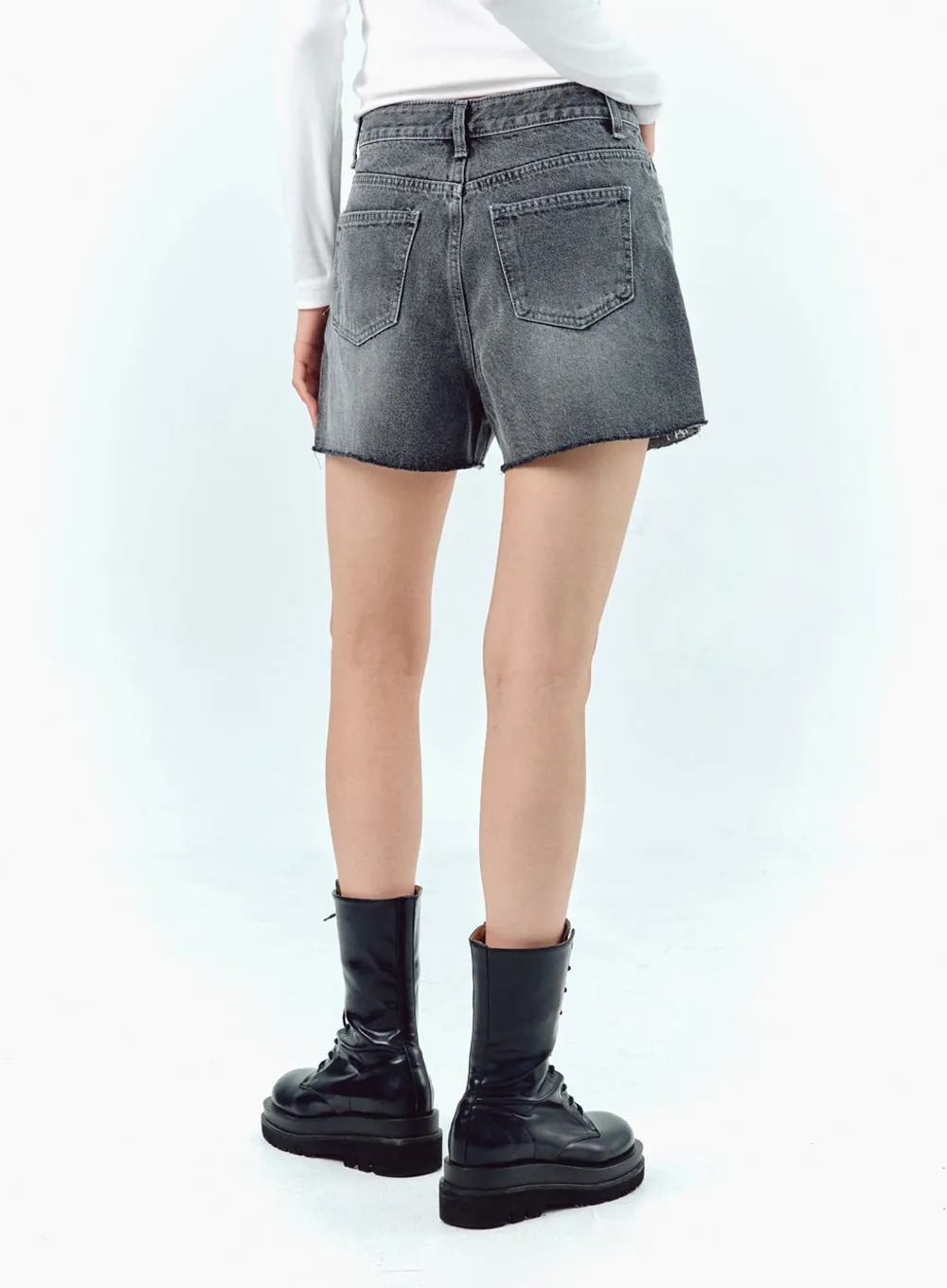 Wide Denim Shorts IG304