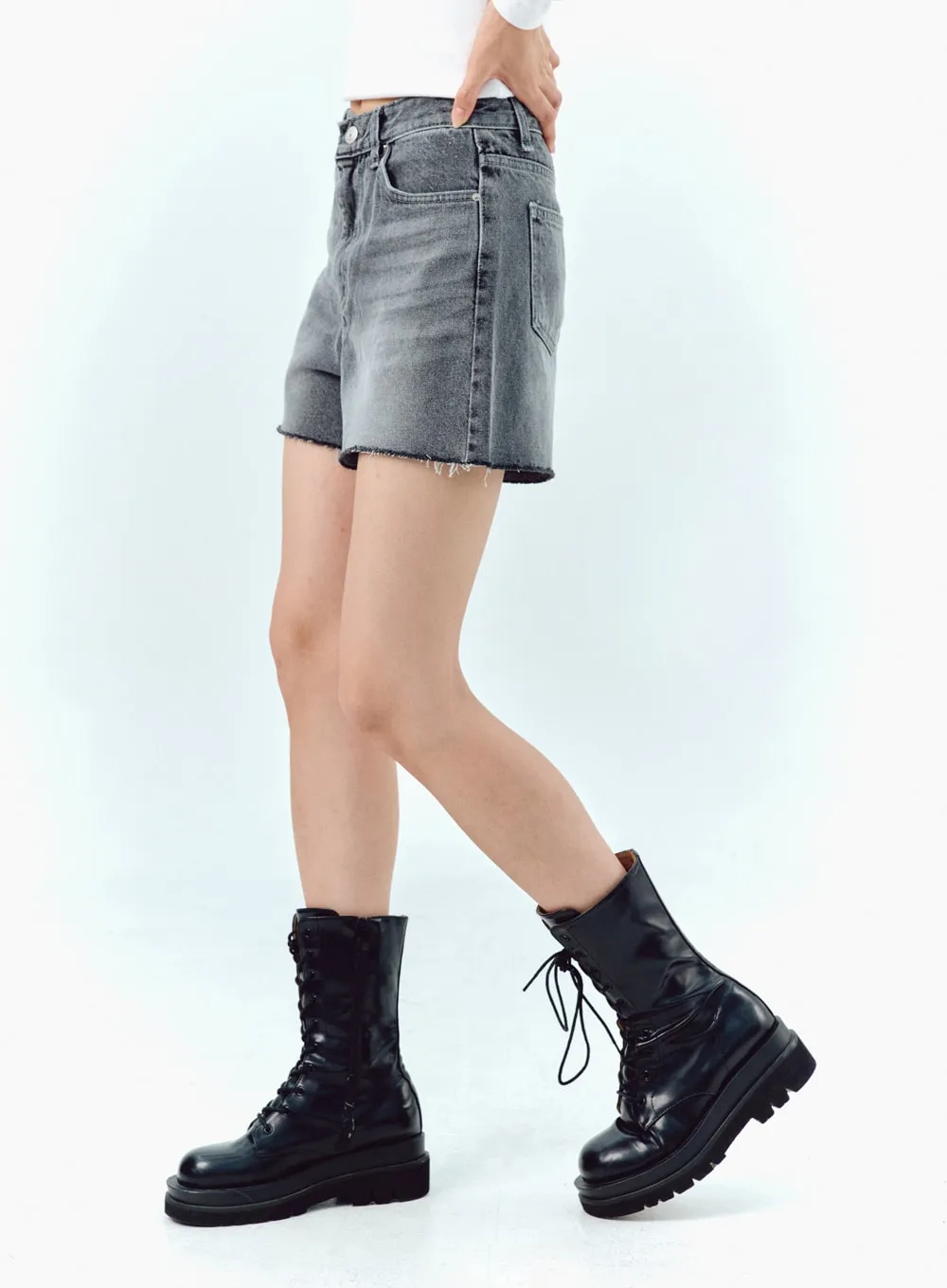 Wide Denim Shorts IG304